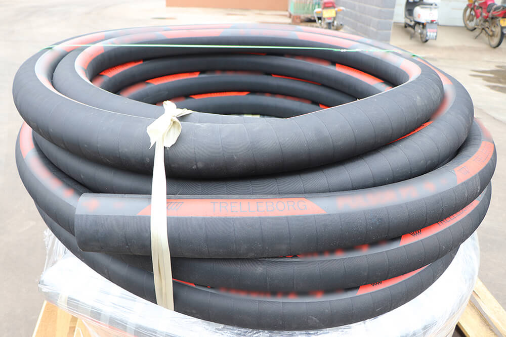 Squeeze hose tube for cement