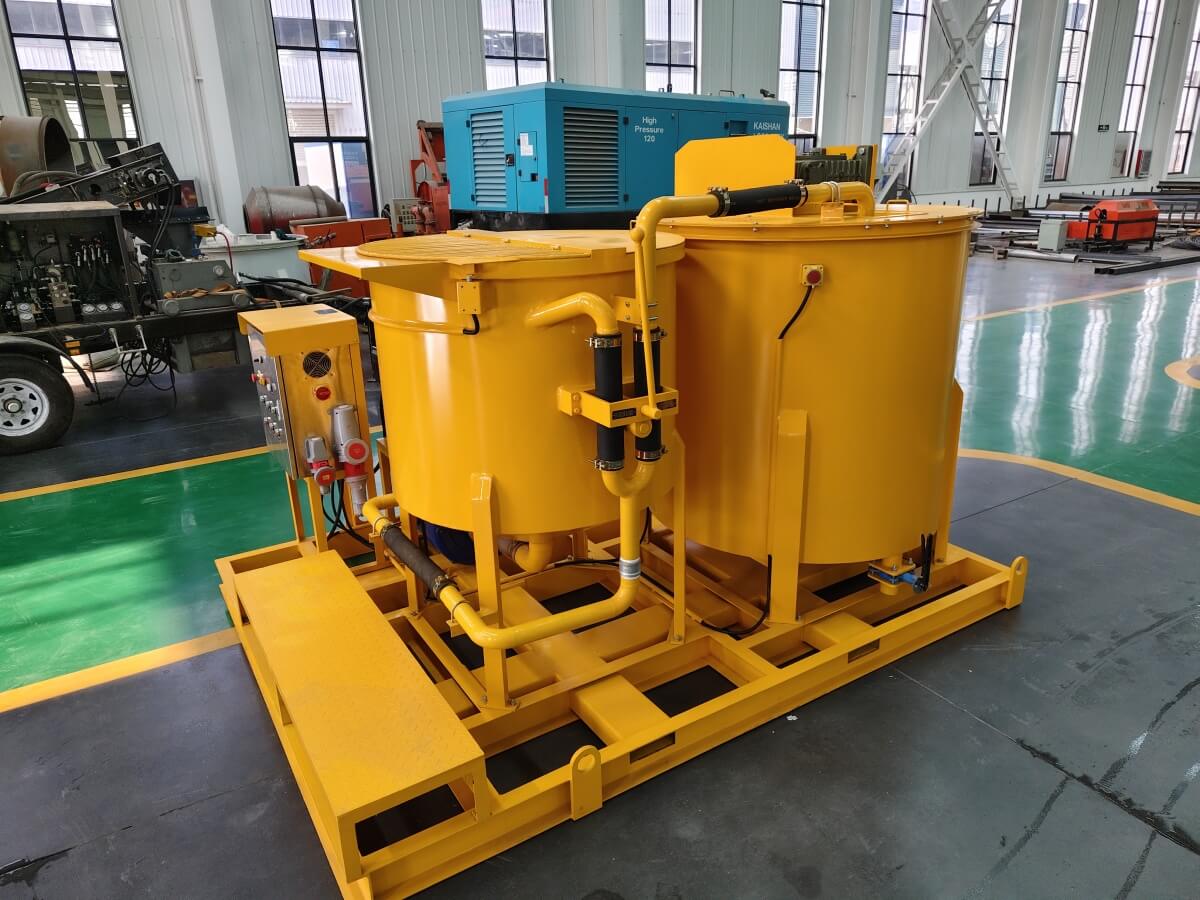 Bentonite cement grout mixer and agitator