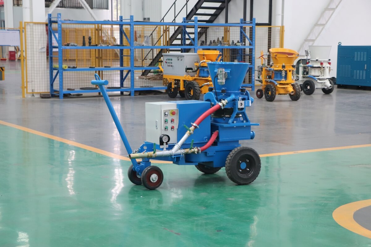 Electric refractory spraying machine