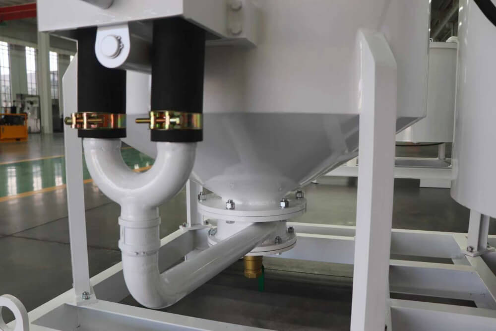 outlet of colloidal mixer