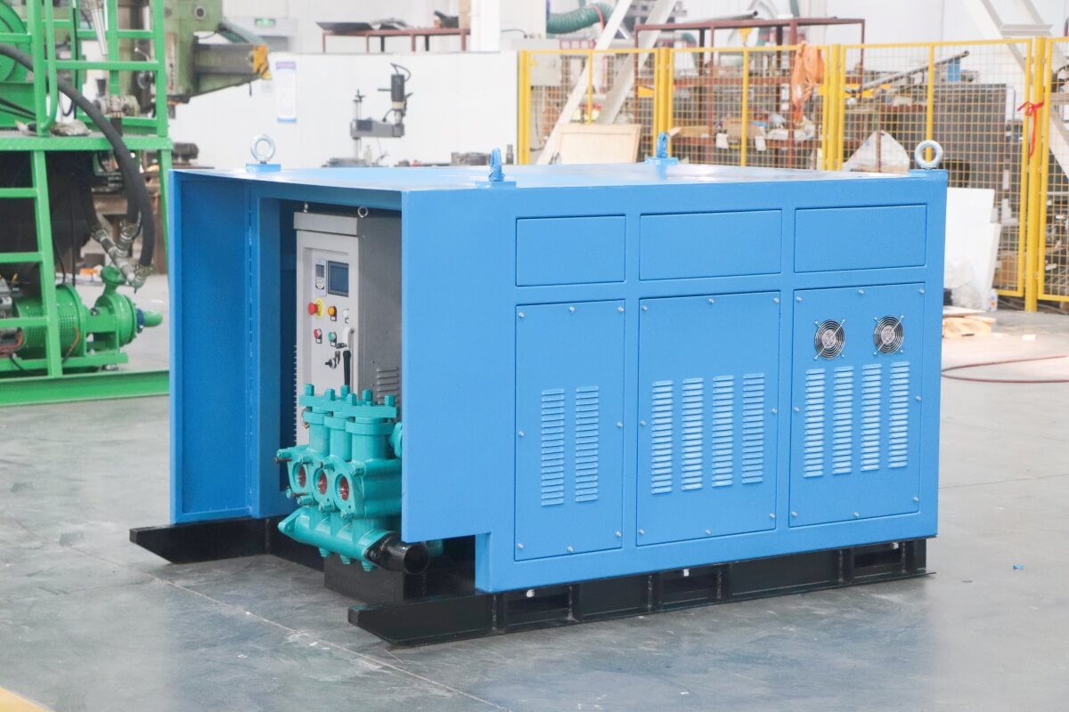 High pressure cement grout pump for drilling